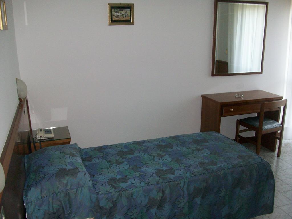 Hotel Santorotto Di Fabio Terrosi Sinalunga Oda fotoğraf